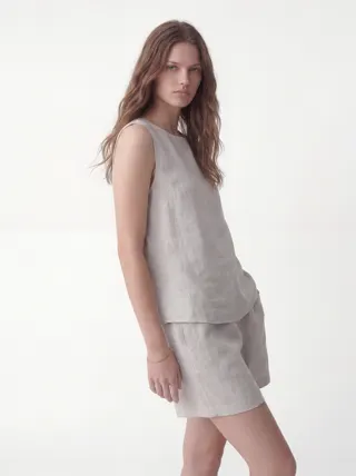 Linen Set in Oatmeal, alternate angle 2