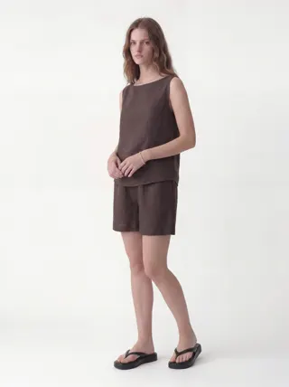 Linen Set in Chocolate, alternate angle 1