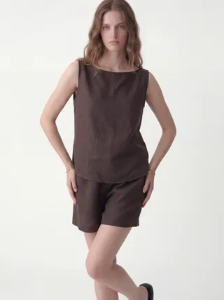 Linen Set in Chocolate, alternate angle 2