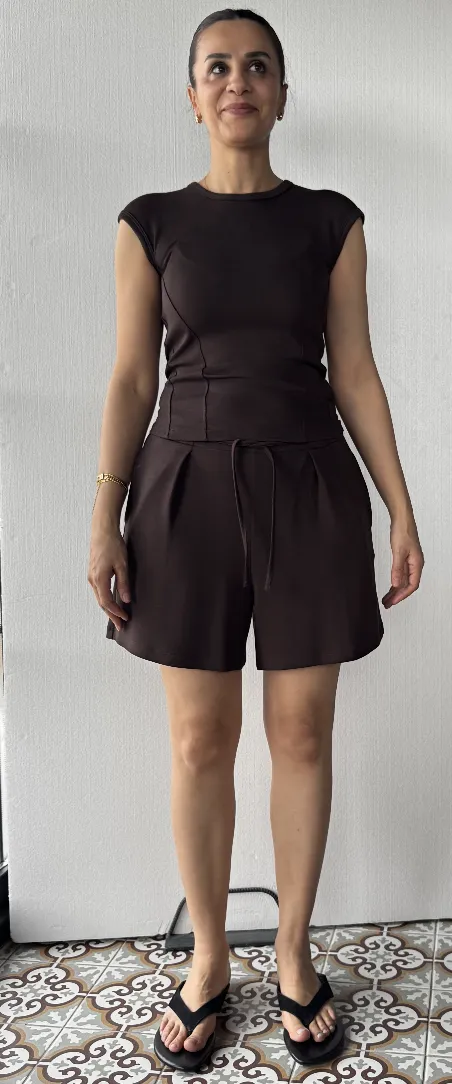 Brown comfortwear — front reference